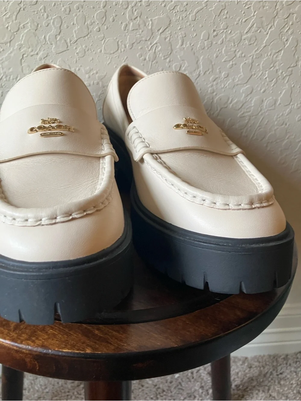 COACH: Cream Ruthie (CM587) platform Leather Lug-Sole Loafers- 9.5